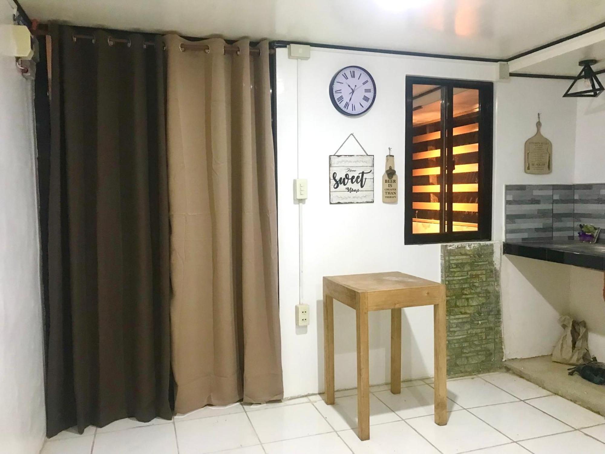 Central Hub Homestay Puerto Princesa Exterior photo