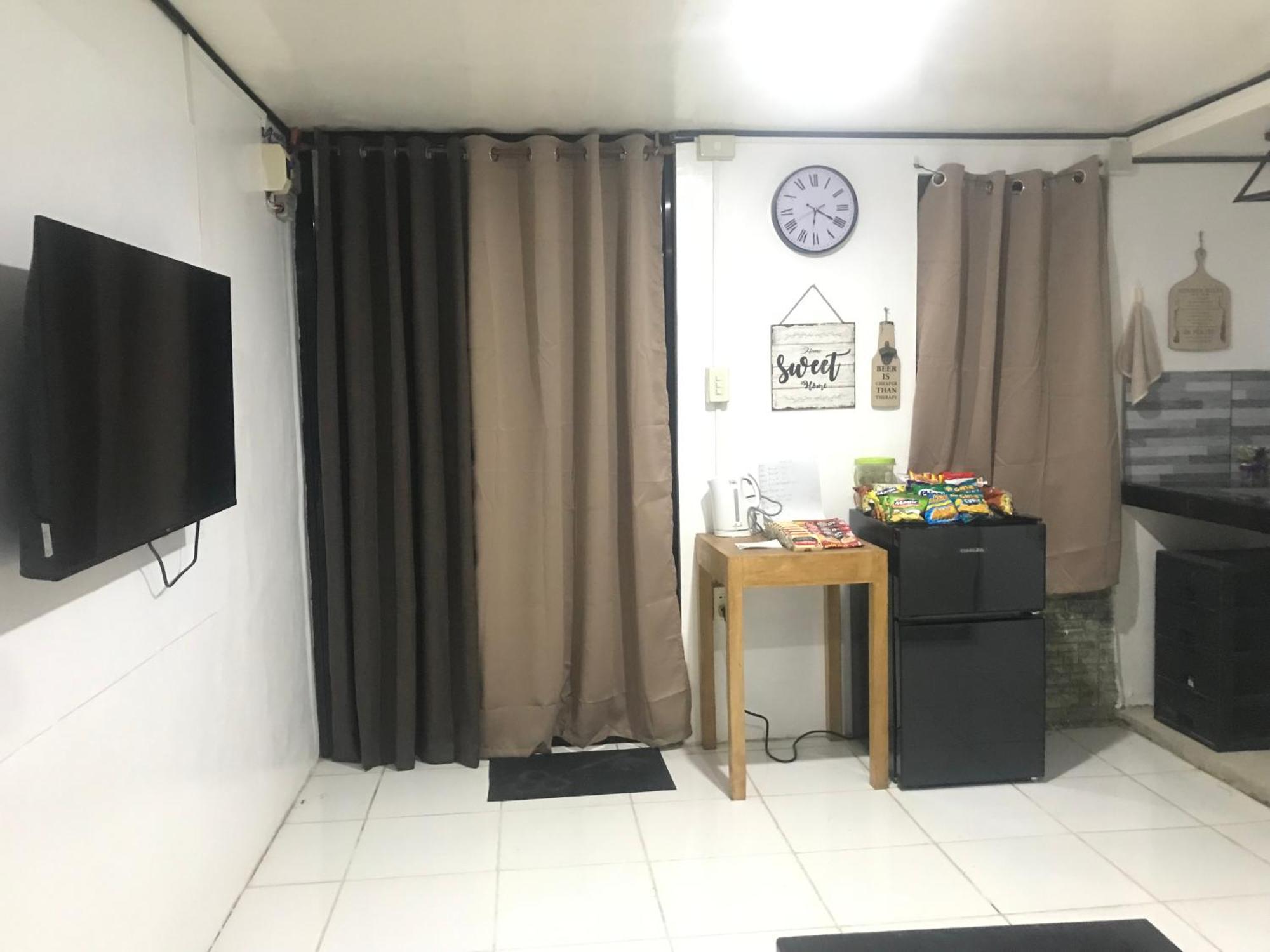 Central Hub Homestay Puerto Princesa Exterior photo